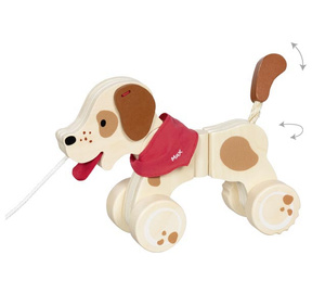 Drewniany pies Max do ciągnięcia na sznurku Goki 54854
