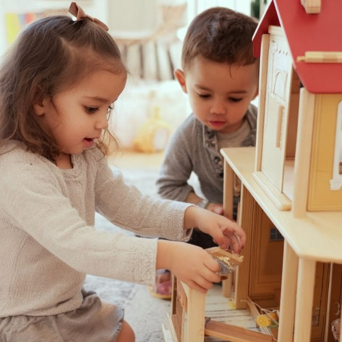 Ile kosztuje domek dla lalek? Kilka propozycji na różne budżety