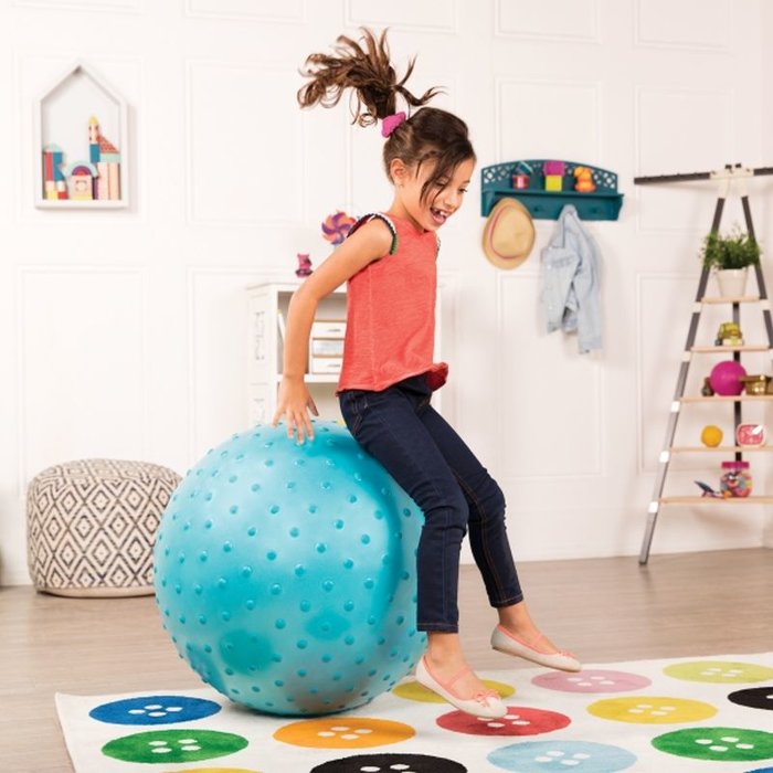 Duża piłka sensoryczna do gimnastyki dla dzieci Pouncy Bouncy Ball B.Toys BX1591